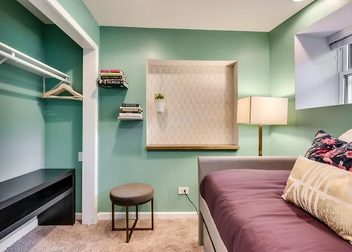 Apartment Vibrant & Stylish 4 Bed Condo Near Humboldt Park